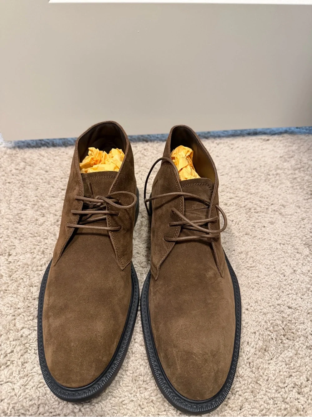 Brand New Tod's Italy Men's Suede Desert Chukka Boots – Never Worn size 7